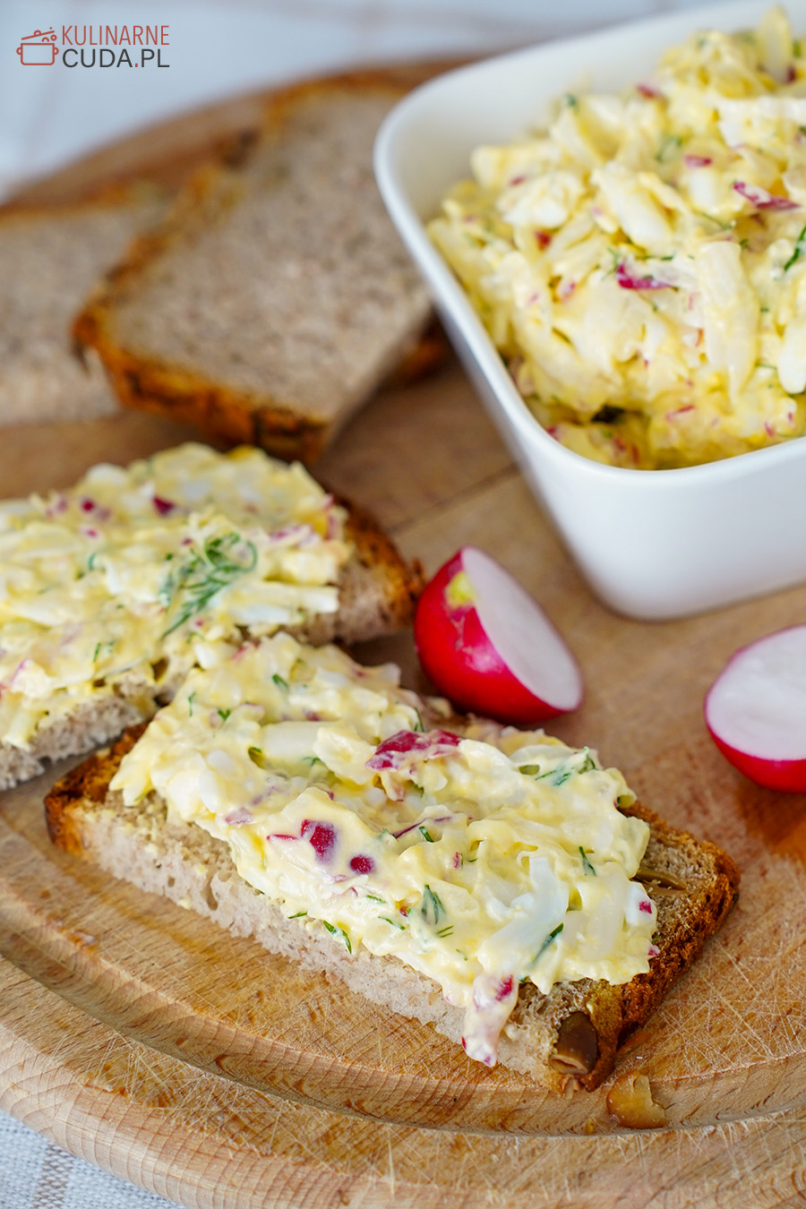 pasta kanapkowa z rzodkiewką i jajkiem