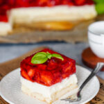 Sałatka z szynką parmeńską i serem pleśniowym